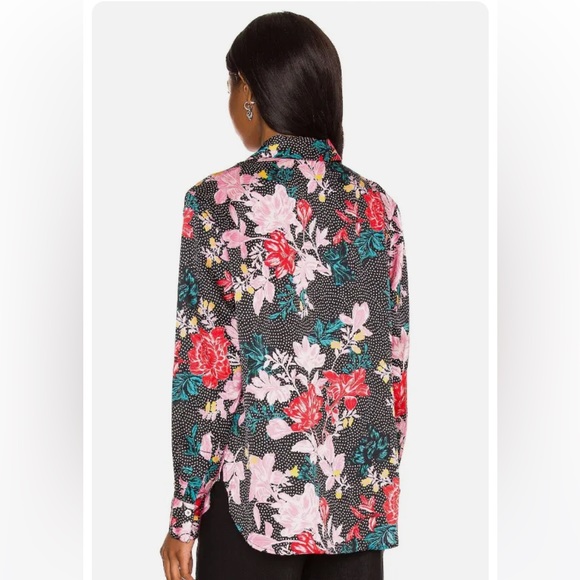 Tell Your Friends Button-Up Top in Alicia Print - Picture 2 of 8